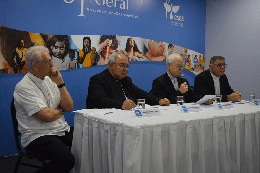 Bispos divulgam a Carta aos Cristãos Católicos do Brasil elaborada pelo Episcopado Brasileiro durante a 61ª AG CNBB