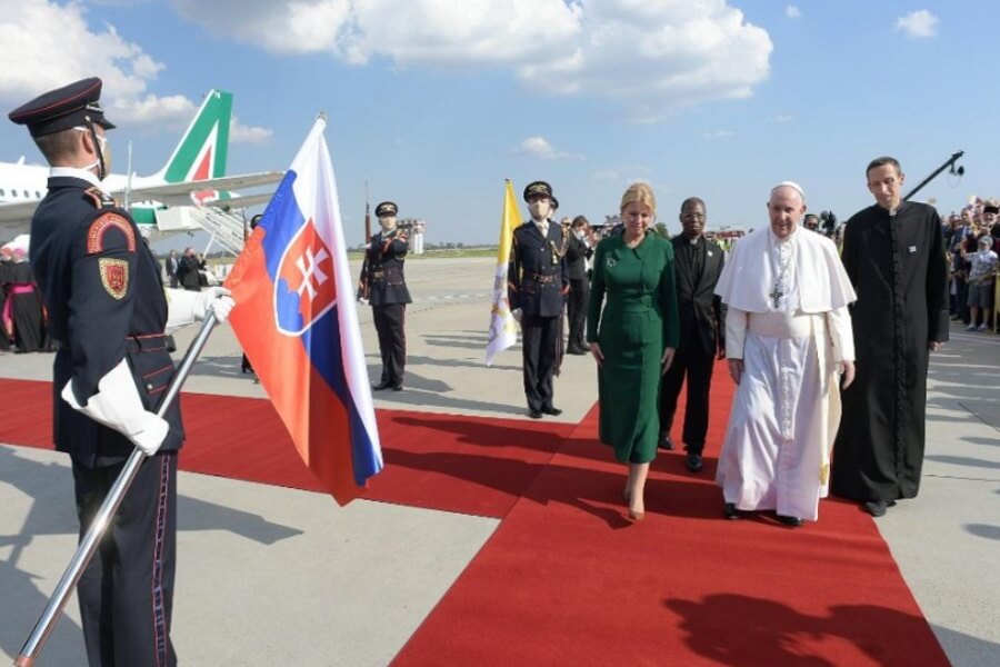 Em sua visita à Eslováquia, Francisco conversa com autoridades, dialoga com os jovens e exalta Nossa Senhora: 