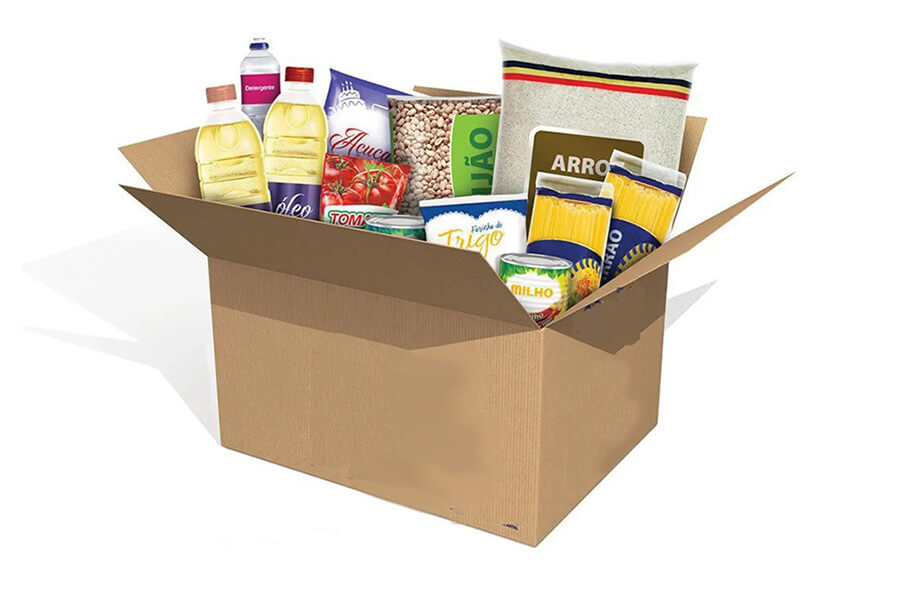 Alimentos e itens arrecadados na novena de São João Batista 2025