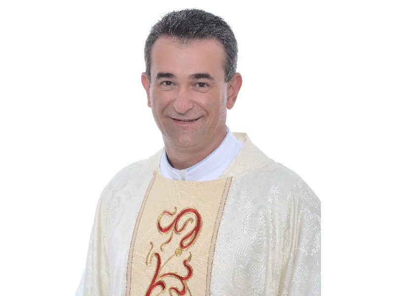 Homenagem da comunidade Matriz para Pe. Fabiano pela sua vocação sacerdotal